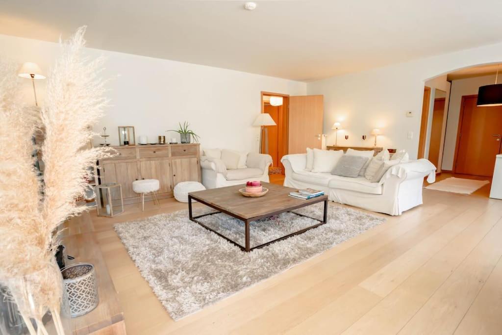 Appartement Tres Lumineux De 120M2 Bryssel Exteriör bild