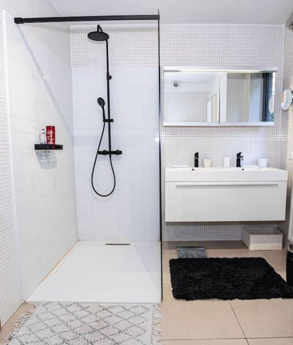 Appartement Tres Lumineux De 120M2 Bryssel Exteriör bild