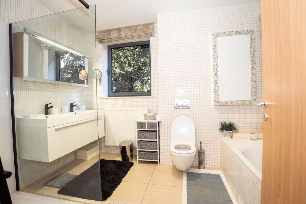 Appartement Tres Lumineux De 120M2 Bryssel Exteriör bild